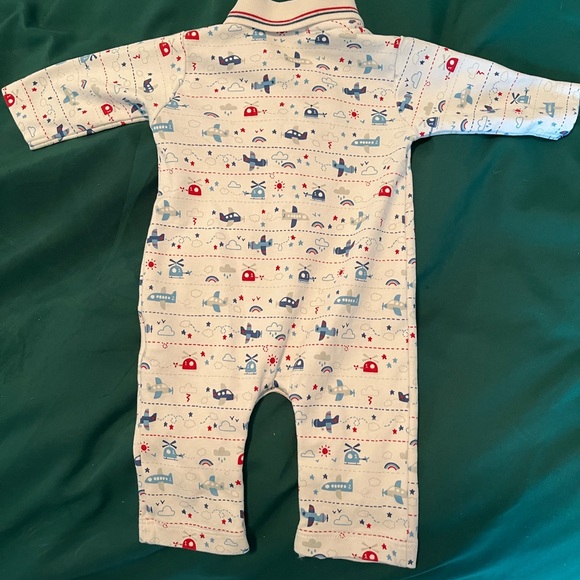 Adorable Kissy Kissy onesie from Nordstrom- 0-3months- never worn - Picture 6 of 6